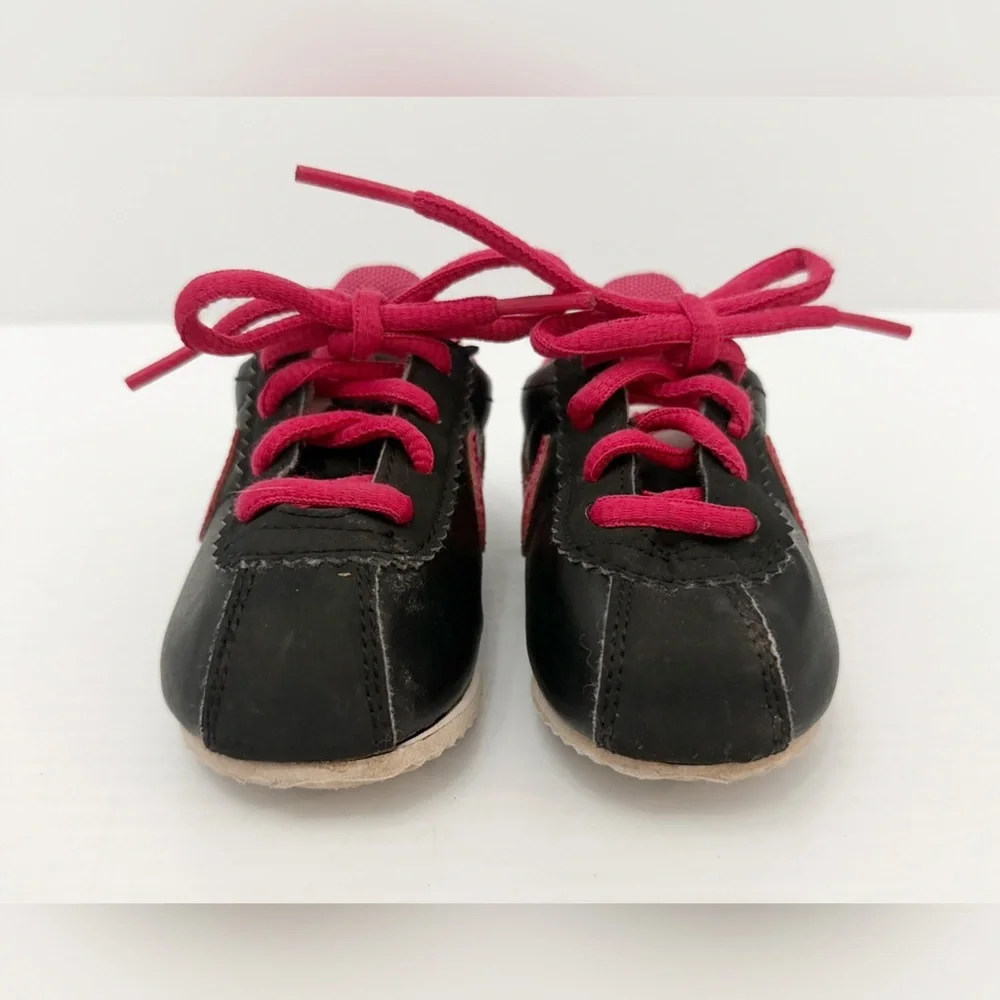 Nike Cortez Sneakers Black, Pink - 5C